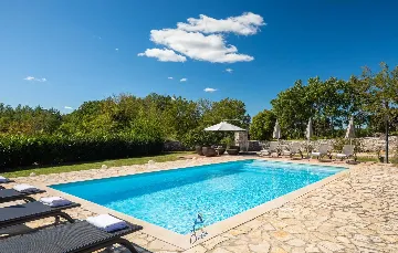 Grožnjan Villa for 8 with Private Pool and Playground