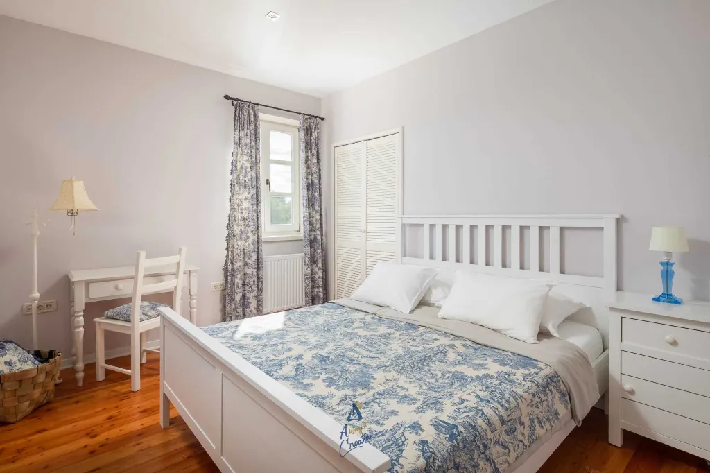 Grožnjan Villa for 8 with Private Pool and Playground