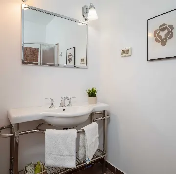 Grožnjan Villa for 8 with Private Pool and Playground