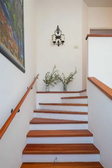 Grožnjan Villa for 8 with Private Pool and Playground