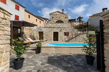 3-Bedroom Villa in Pazin for Up to 8 Guests