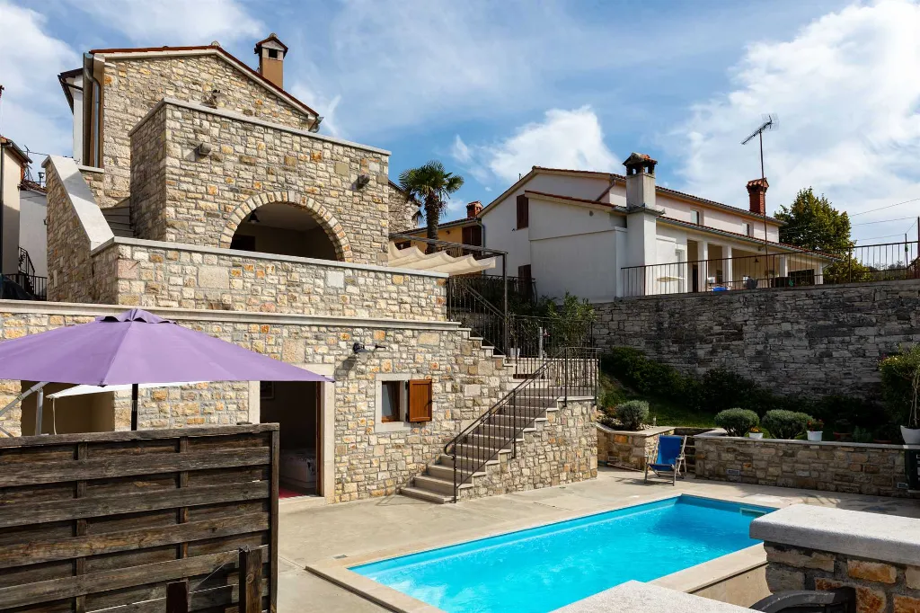 3-Bedroom Villa in Pazin for Up to 8 Guests