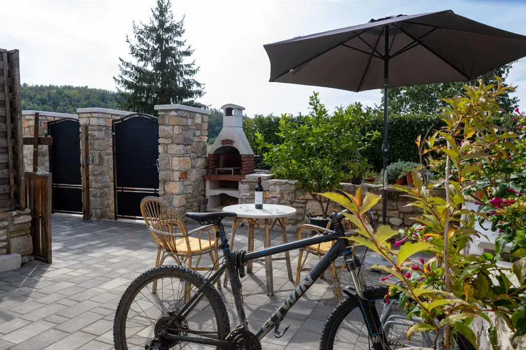3-Bedroom Villa in Pazin for Up to 8 Guests