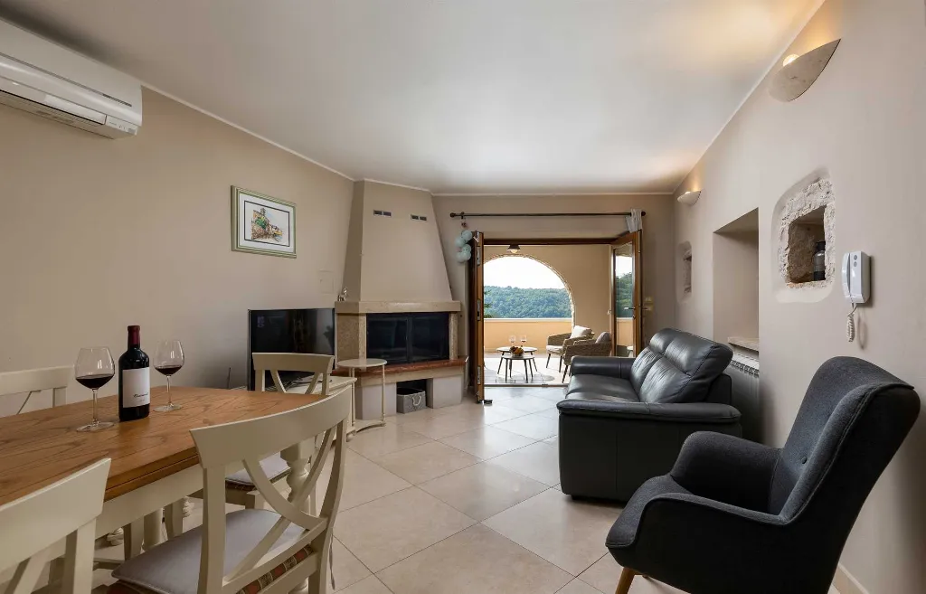 3-Bedroom Villa in Pazin for Up to 8 Guests