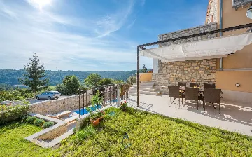 3-Bedroom Villa in Pazin for Up to 8 Guests