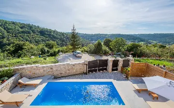 3-Bedroom Villa in Pazin for Up to 8 Guests