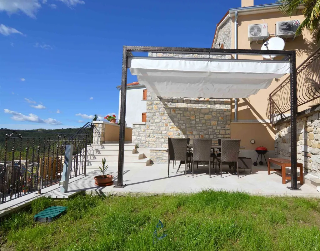 3-Bedroom Villa in Pazin for Up to 8 Guests