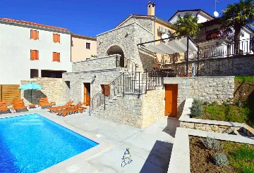 3-Bedroom Villa in Pazin for Up to 8 Guests