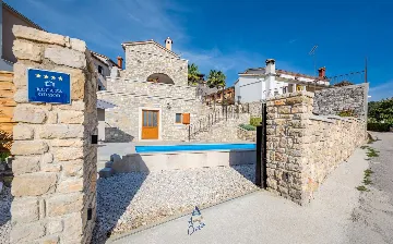 3-Bedroom Villa in Pazin for Up to 8 Guests