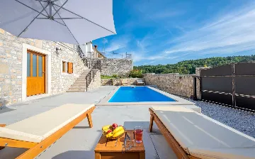 3-Bedroom Villa in Pazin for Up to 8 Guests