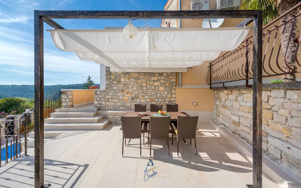 3-Bedroom Villa in Pazin for Up to 8 Guests