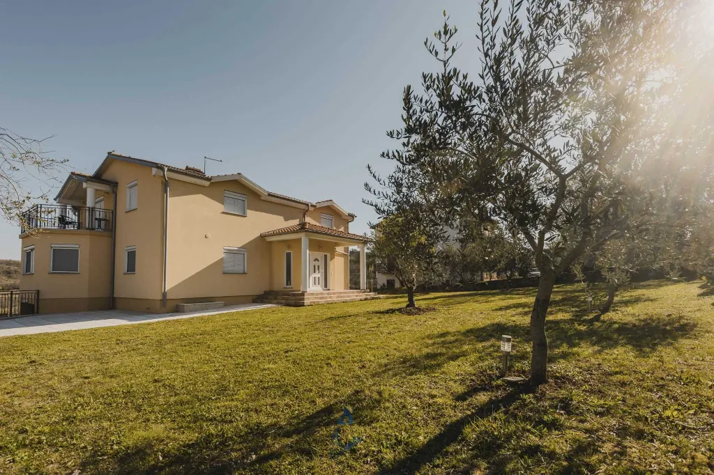 4-Bedroom Villa with Pool in Buje, Croatia