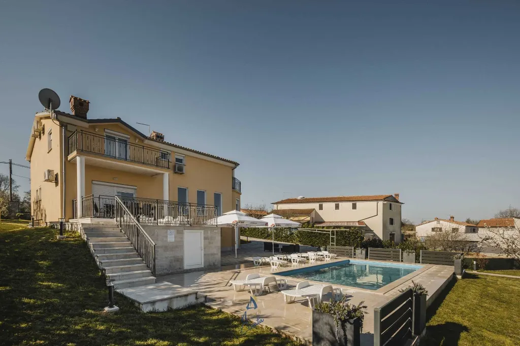 4-Bedroom Villa with Pool in Buje, Croatia