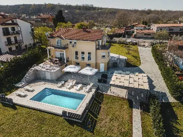 4-Bedroom Villa with Pool in Buje, Croatia