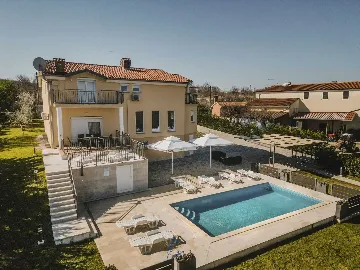 4-Bedroom Villa with Pool in Buje, Croatia