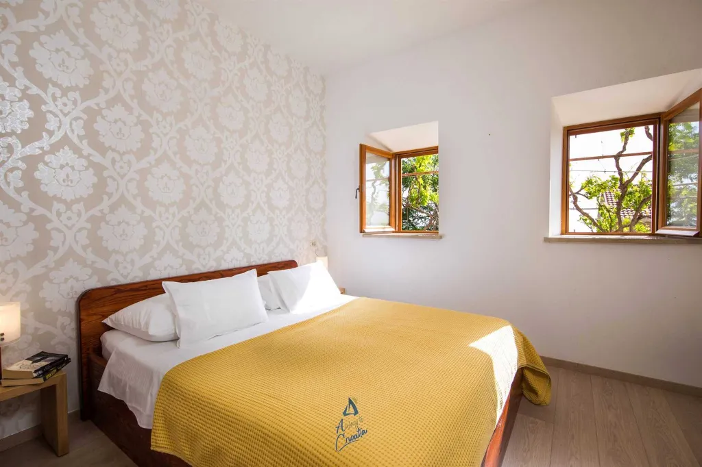 6-Bedroom Villa in Mlini with Heated Pool