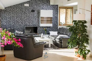 6-Bedroom Villa in Mlini with Heated Pool