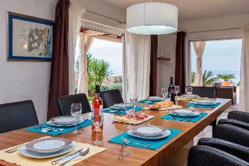 Brusje 7-Bedroom Villa for Up to 14 Guests