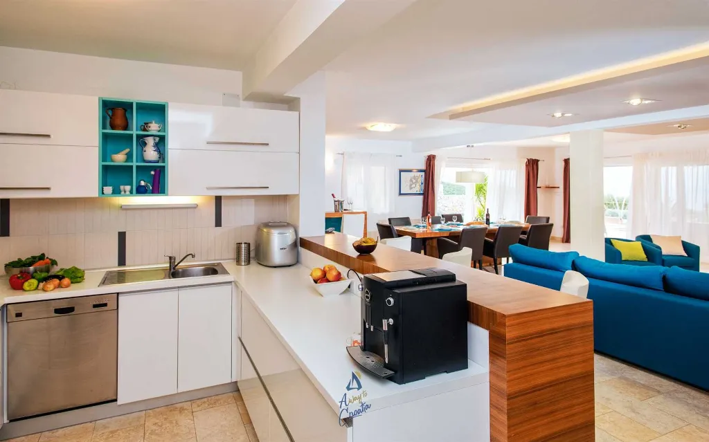 Brusje 7-Bedroom Villa for Up to 14 Guests