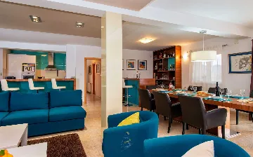 Brusje 7-Bedroom Villa for Up to 14 Guests