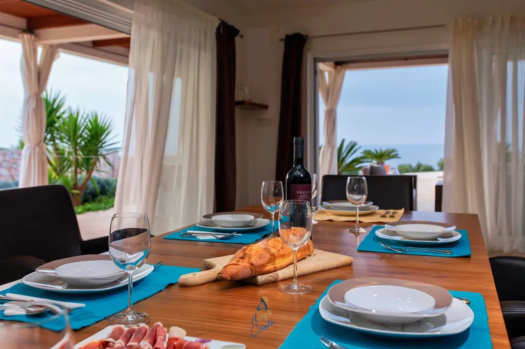 Brusje 7-Bedroom Villa for Up to 14 Guests