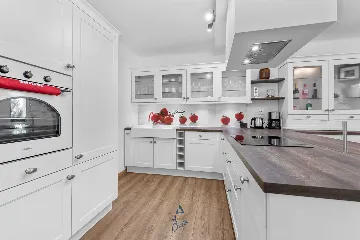 Air-Conditioned 3-Bedroom Villa with Pool in Kostrena