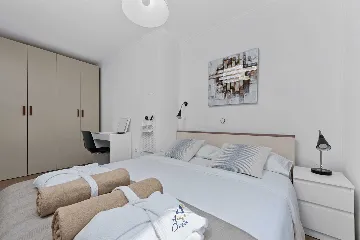 Air-Conditioned 3-Bedroom Villa with Pool in Kostrena