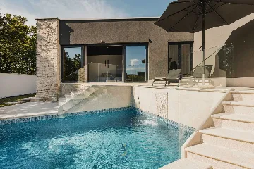 3-Bedroom Villa with Private Pool in Valica