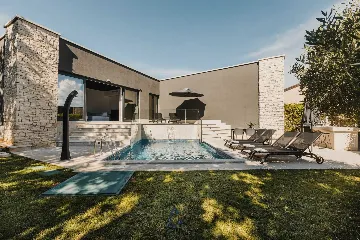 3-Bedroom Villa with Private Pool in Valica