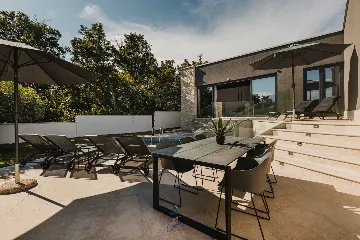 3-Bedroom Villa with Private Pool in Valica