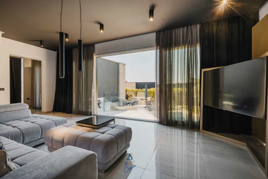 3-Bedroom Villa with Private Pool in Valica