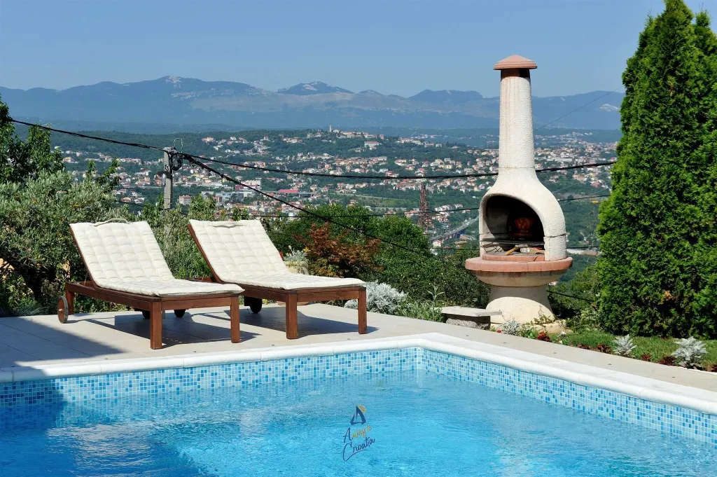 2-Bedroom Villa with Private Pool in Matulji