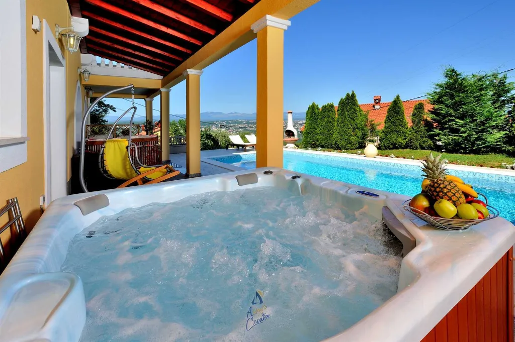 2-Bedroom Villa with Private Pool in Matulji