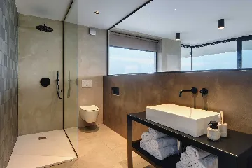 7-Bedroom Villa for 14 in Pula