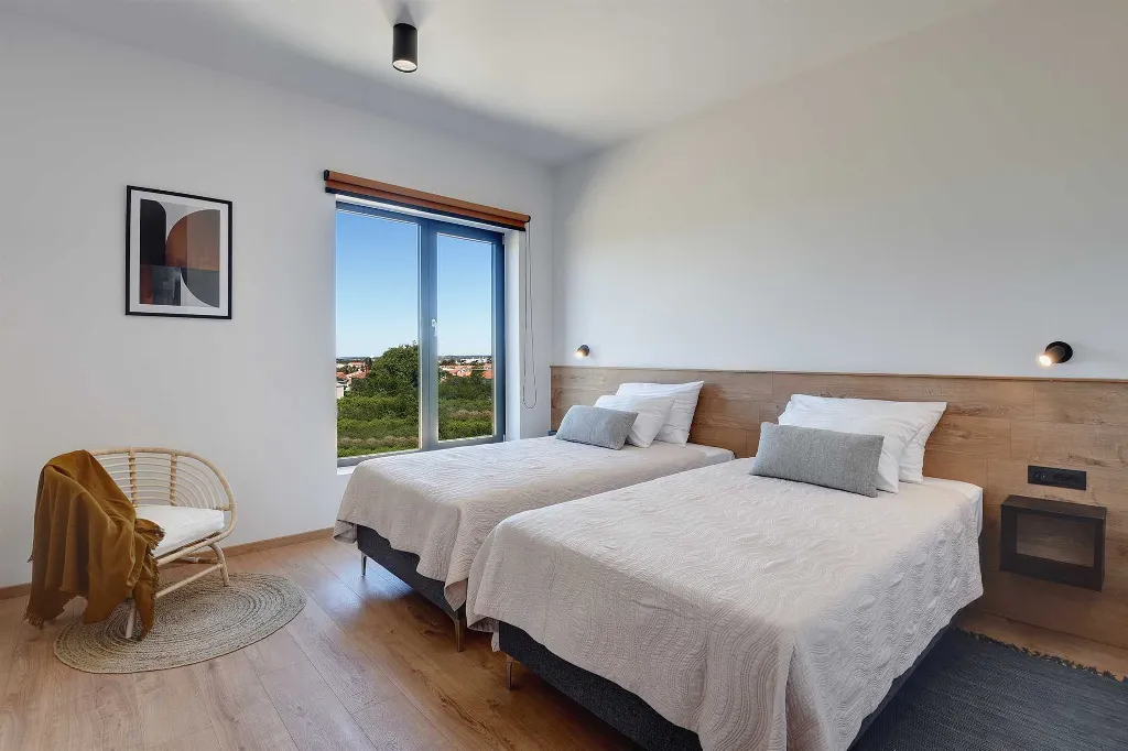 7-Bedroom Villa for 14 in Pula