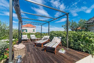 Renovated 3-Bedroom Villa with Pool in Supetar