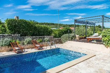 Renovated 3-Bedroom Villa with Pool in Supetar