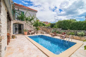 Renovated 3-Bedroom Villa with Pool in Supetar
