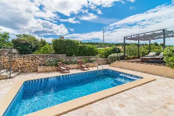 Renovated 3-Bedroom Villa with Pool in Supetar