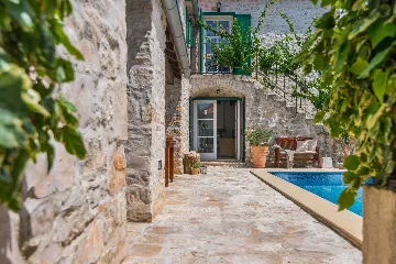 Renovated 3-Bedroom Villa with Pool in Supetar