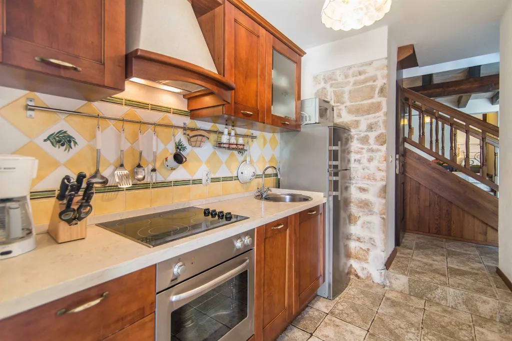 Renovated 3-Bedroom Villa with Pool in Supetar
