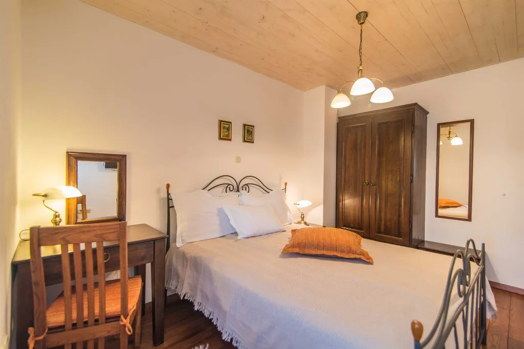 Renovated 3-Bedroom Villa with Pool in Supetar