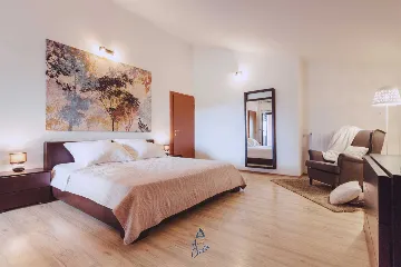 5-Bedroom Villa with Private Heated Pool in Fažana