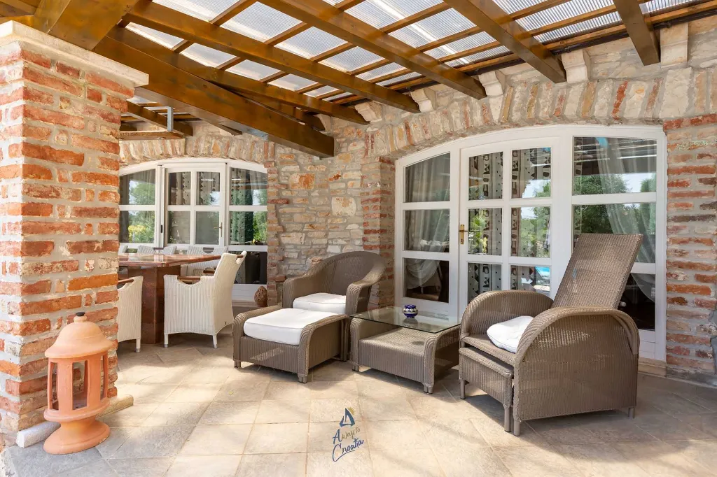 3-Bedroom Villa with Pool in Poreč for Up to 8