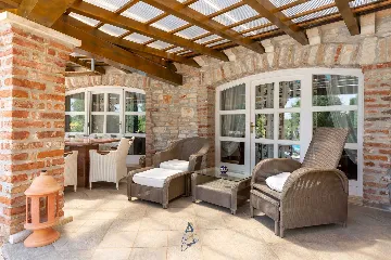 3-Bedroom Villa with Pool in Poreč for Up to 8