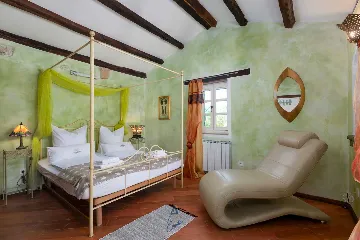 3-Bedroom Villa with Pool in Poreč for Up to 8