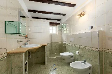 3-Bedroom Villa with Pool in Poreč for Up to 8