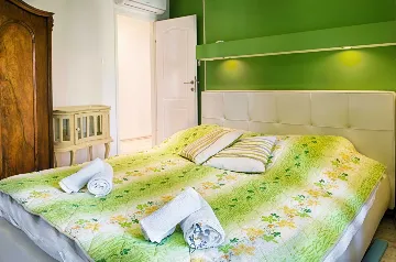 Pet-Friendly 2-Bedroom Villa with Private Pool in Buzet