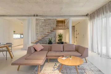 Sea-View Terrace Villa for 8 Guests in Primošten