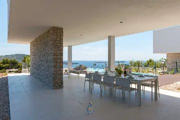 Sea-View Terrace Villa for 8 Guests in Primošten
